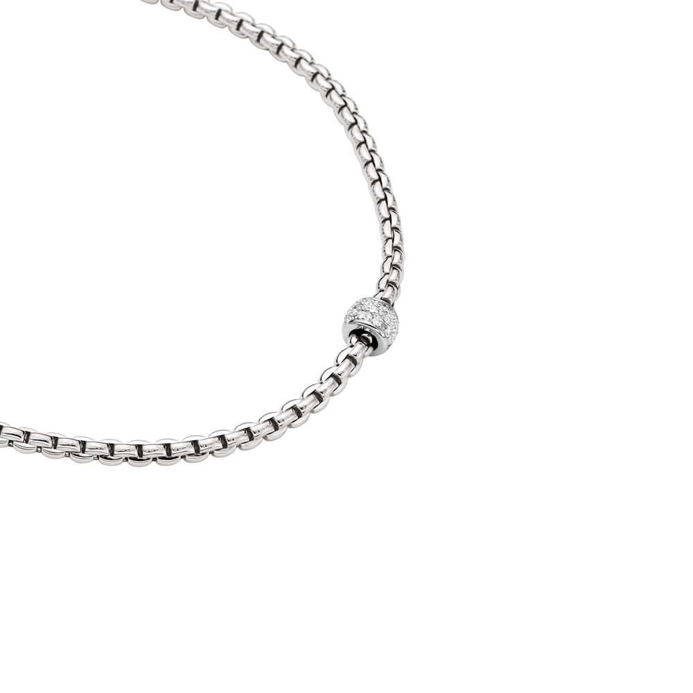 Eka Necklace with diamond pavé